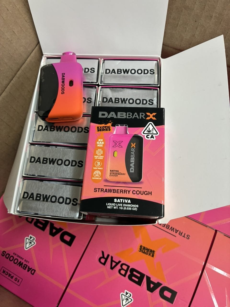 dabwoods disposable vapes reviews Dabwoods DabBar Review - Big Clouds & Bold Flavor! 🌬🔥 main image 0